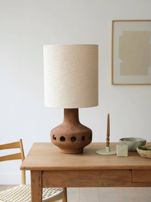 Notre lampe en grès, pleine de caractère 💛