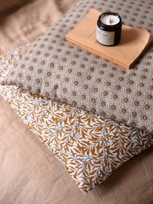 Nouveaux coussins ✨ La belle idée cadeau pour personnaliser vos intérieurs ! De belles housses en 100% coton, à la douceur naturelle & avec une tenue impeccable dans le temps :)
