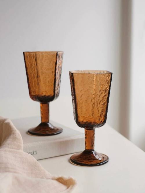 Sur Selection M, on aime également dénicher des objets qui ont du caractère pour personnaliser votre cuisine / salle à manger ✨ Voici un petit aperçu de notre sélection, à retrouver dès maintenant sur l’eshop !