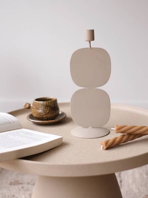 Quand l’accessoire fonctionnel devient un véritable objet déco : Notre nouveau bougeoir graphique est disponible dès maintenant sur Selection M ✨