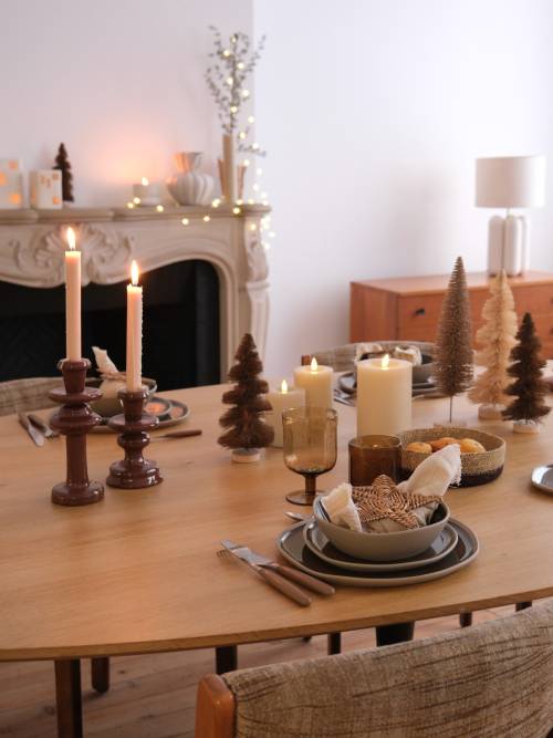 Noël se rapproche, et l’inspiration pour de jolies tables de fête aussi ! ✨ Retrouvez dès maintenant notre sélection de Noël sur l’eshop :)
