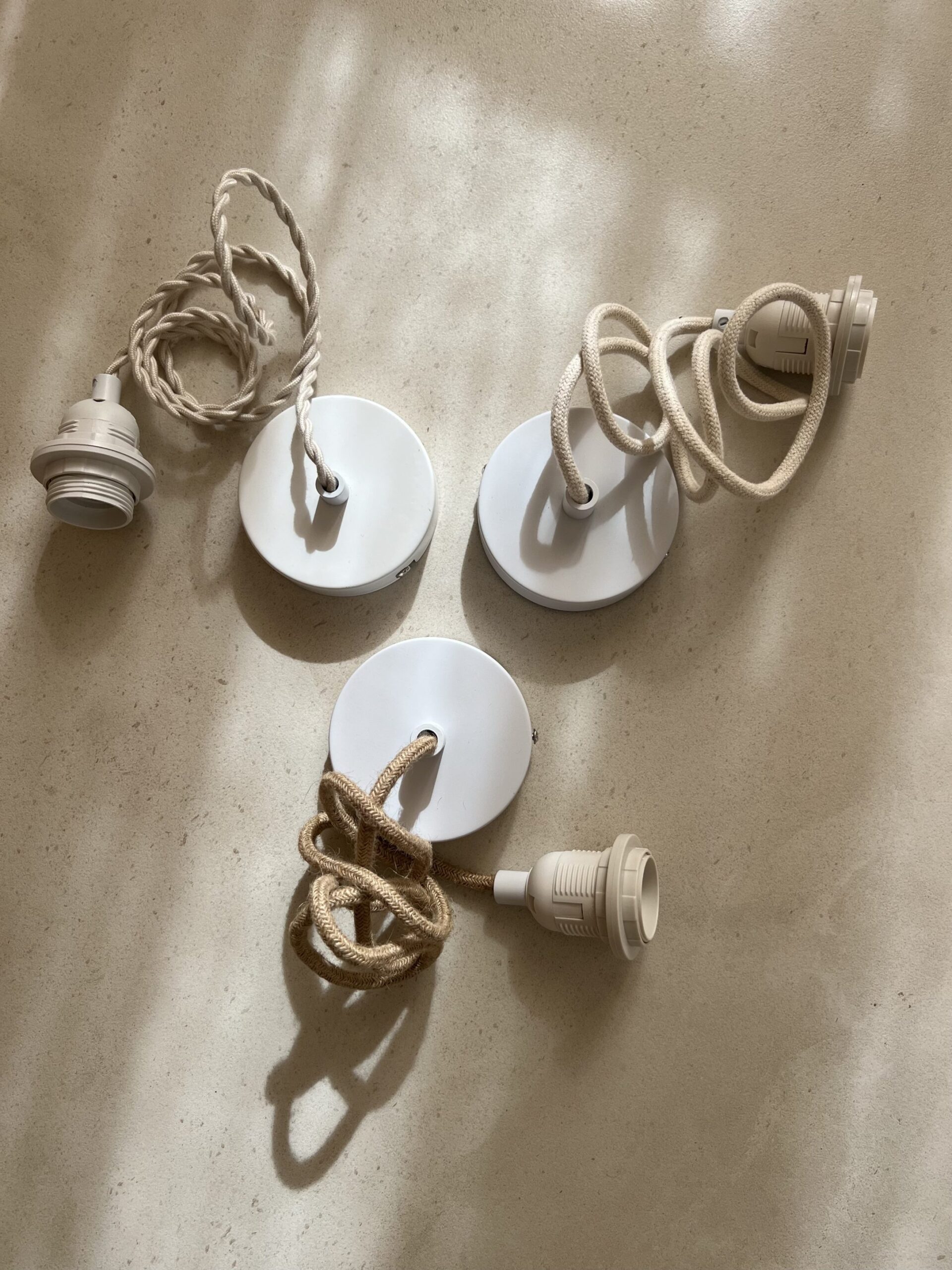 Plafonnier blanc câble corde