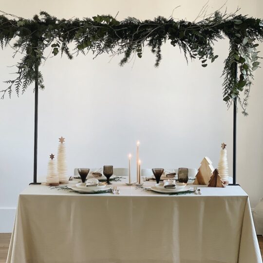 Arche de table en métal