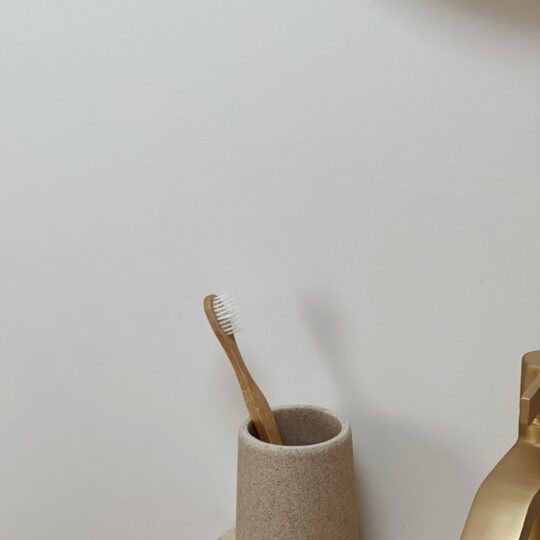 Gobelet de salle de bain en grès – Image 3