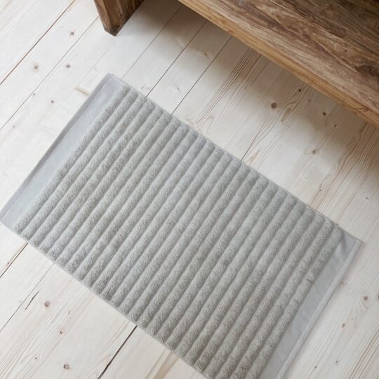 Tapis de salle de bain en coton beige – Image 2