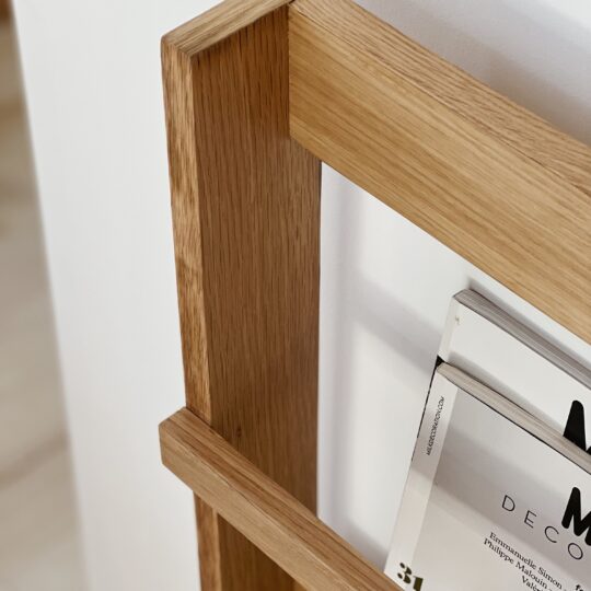 Porte magazines mural en bois large – Image 2