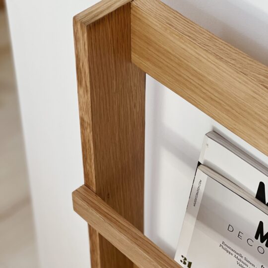 Porte magazines mural en bois large – Image 2