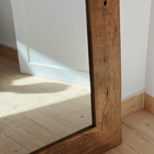Grand miroir en teck recyclé – Image 5