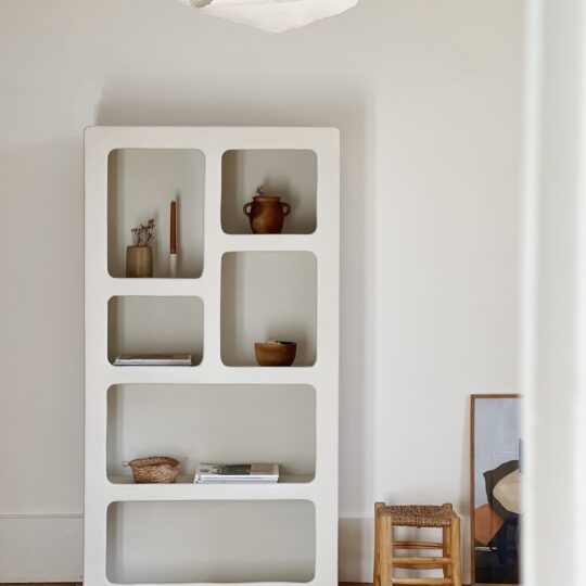 Armoire Mykonos effet beton ciré blanc cassé – Image 1