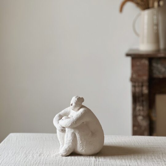 Statue "Yori" – Image 1