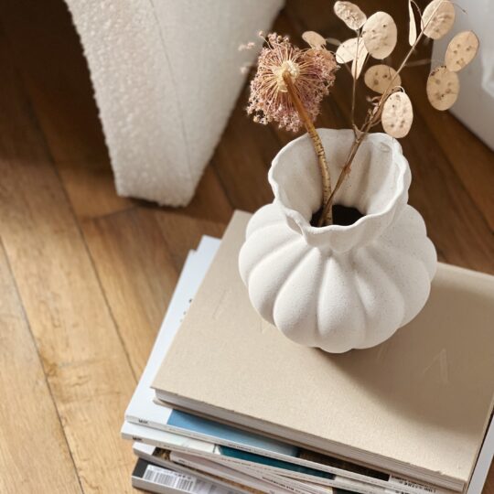 Vase collerette en ceramique blanc – Image 5