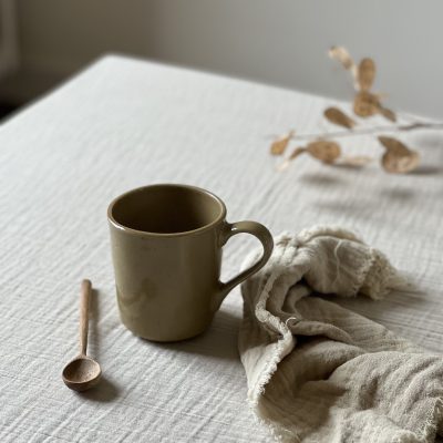La sélection de mugs & Tasses en céramique chez Brutal Ceramics