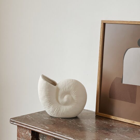 Vase coquillage blanc – Image 1