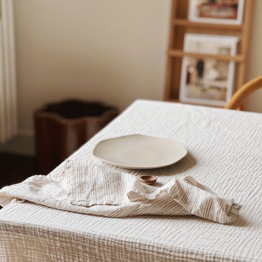 Serviette de table en lin rayure noisette – Image 1