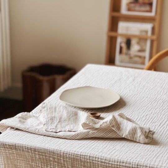 Serviette de table en lin rayure noisette – Image 1