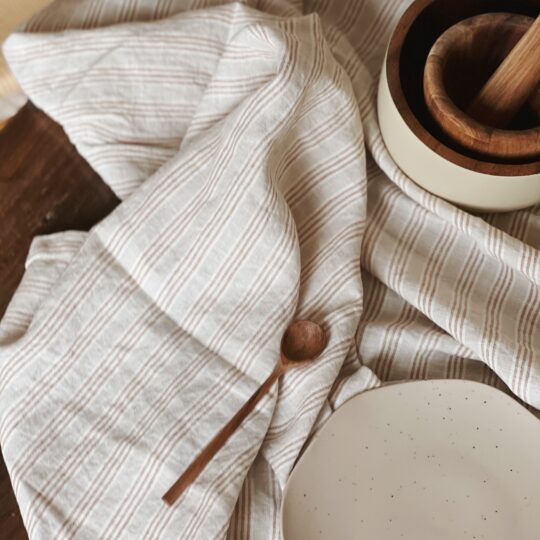 Nappe en lin rayure noisette – Image 1