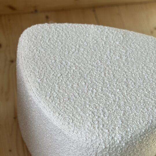 pouf bouclette blanc