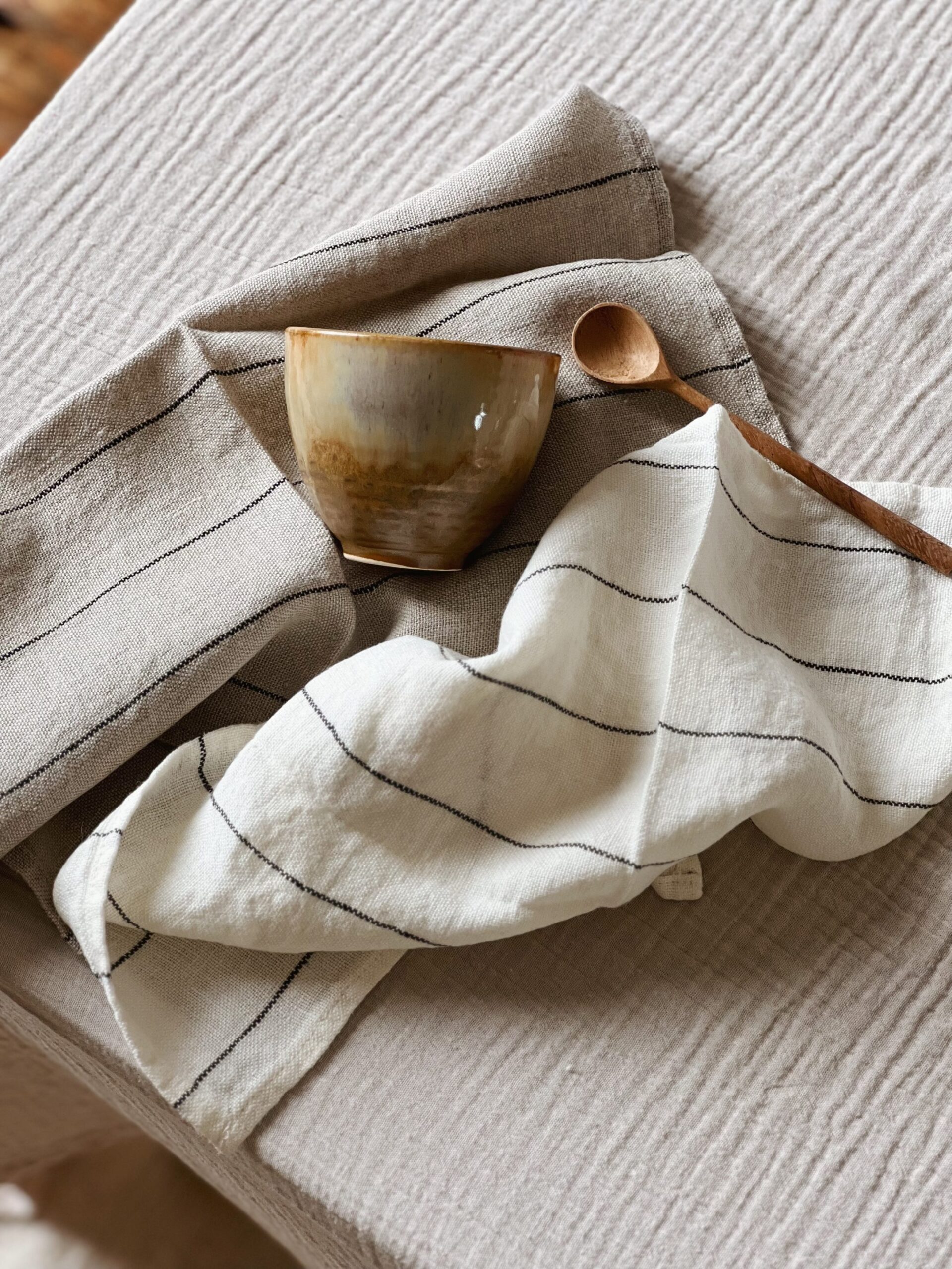 Serviette de table en lin lavé rayures