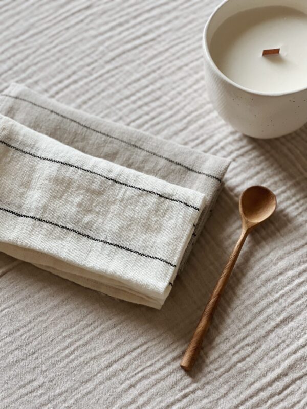 Serviette de table en lin lavé rayures blanc