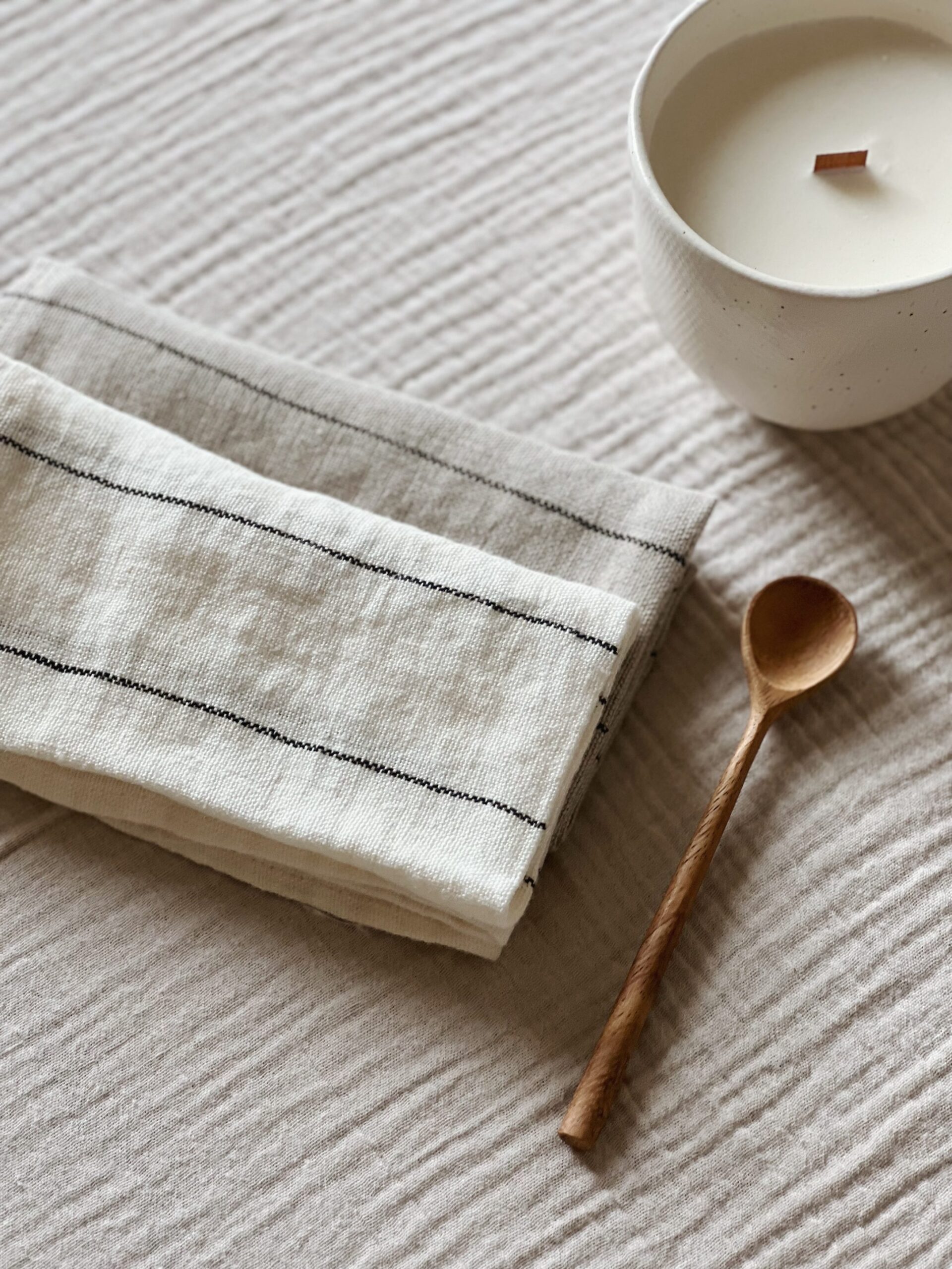 Serviette de table en lin lavé rayures blanc