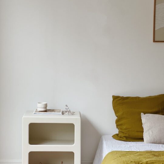 Chevet banc cassé enduit à la chaux