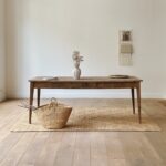 Table de ferme vintage chinée par nos soins