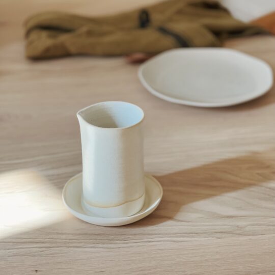 Saucière en grès avec sous tasse
