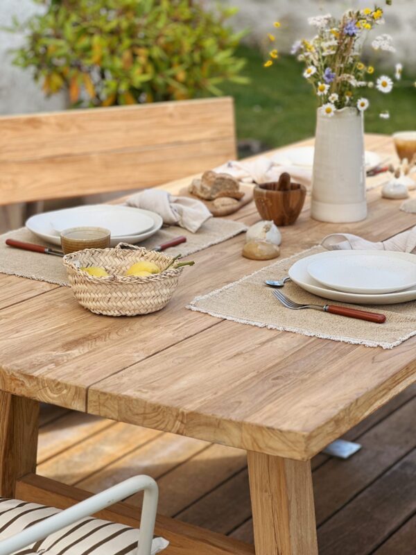 Table de jardin en teck