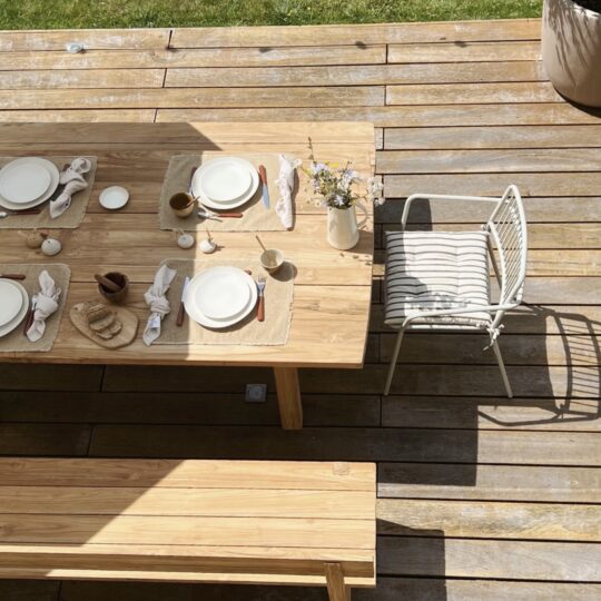 Table de jardin en teck recyclé