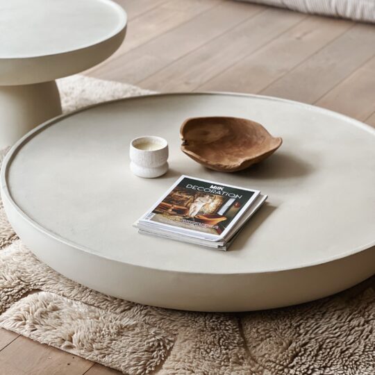 Tables basses en microciment
