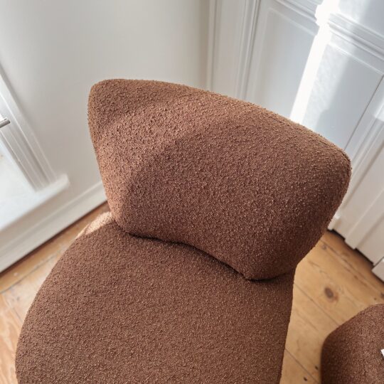 Fauteuil cosy en tissu bouclette