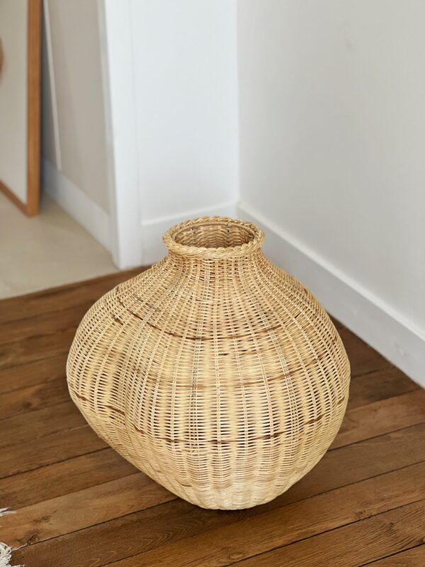 Vase en rotin