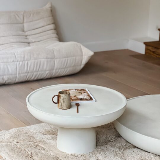 Tables gigogne en microciment