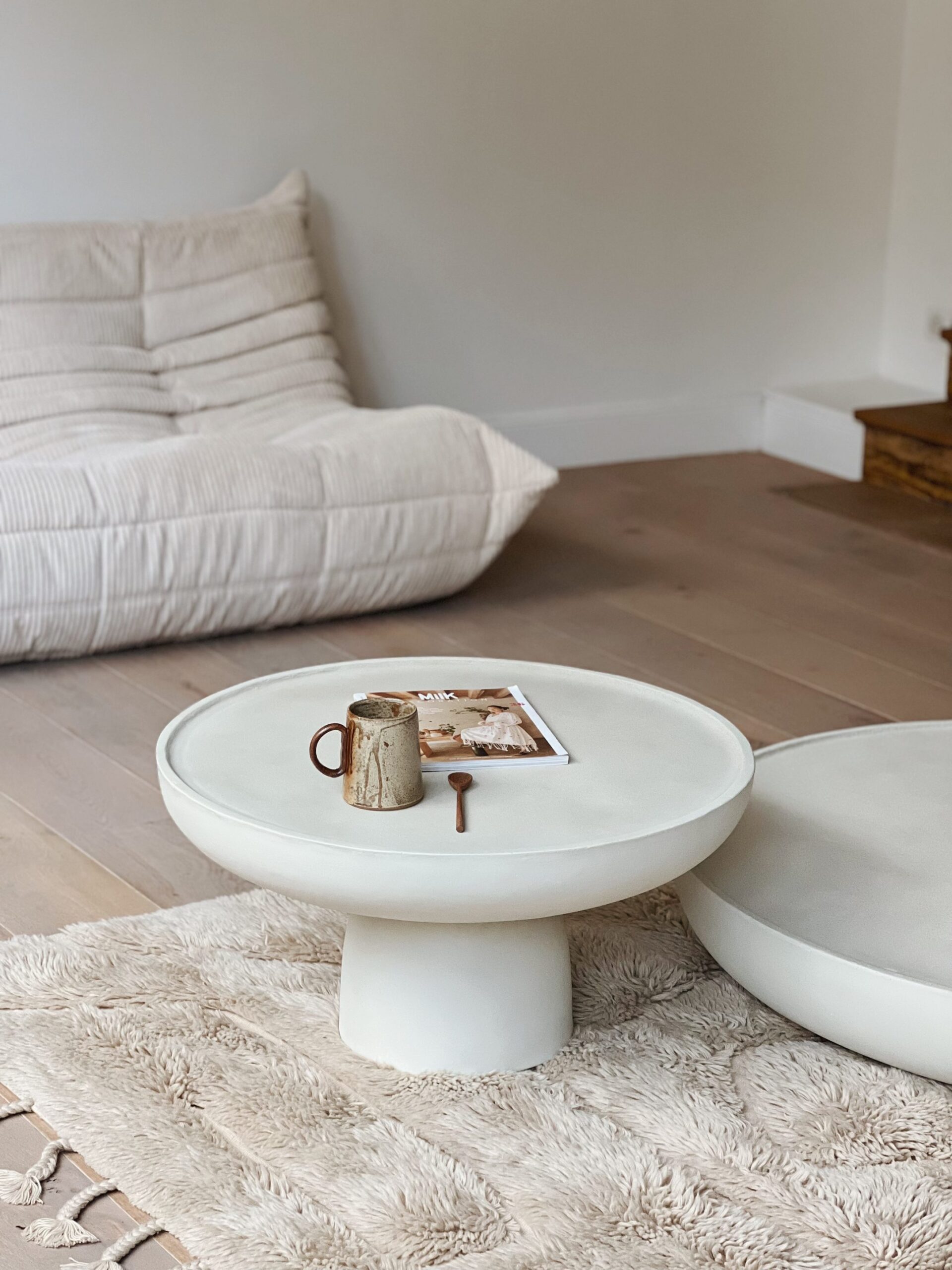 Tables gigogne en microciment