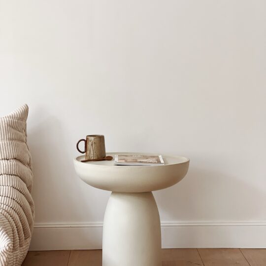 Tables d'appoint en microciment