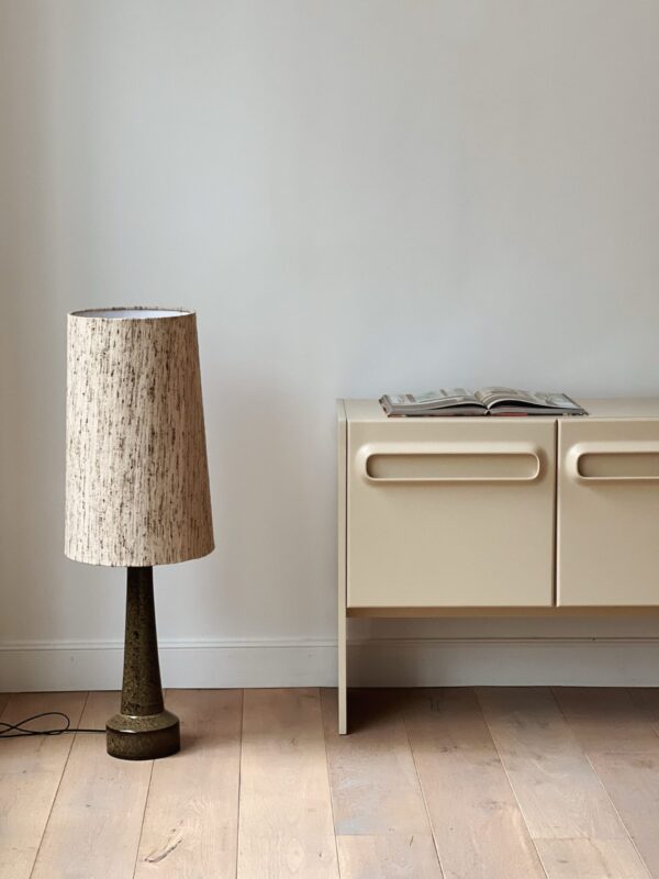Lampe en grès moutarde