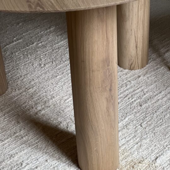 Table ronde de salle à manger en bois