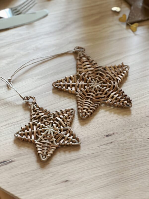 Etoiles décorative en rotin