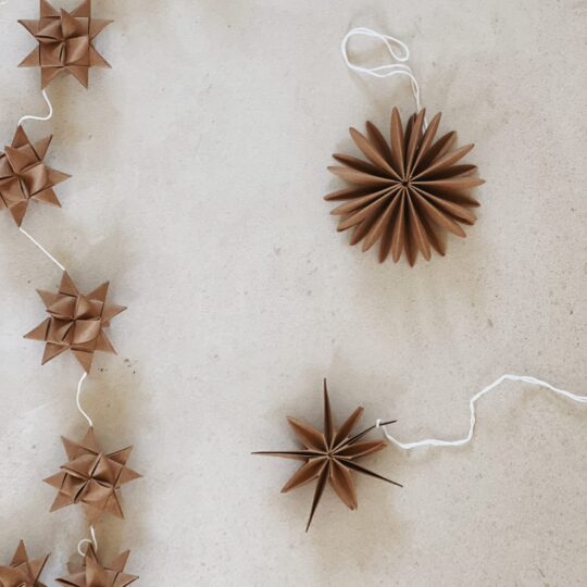 Guirlande de noel en papier kraft