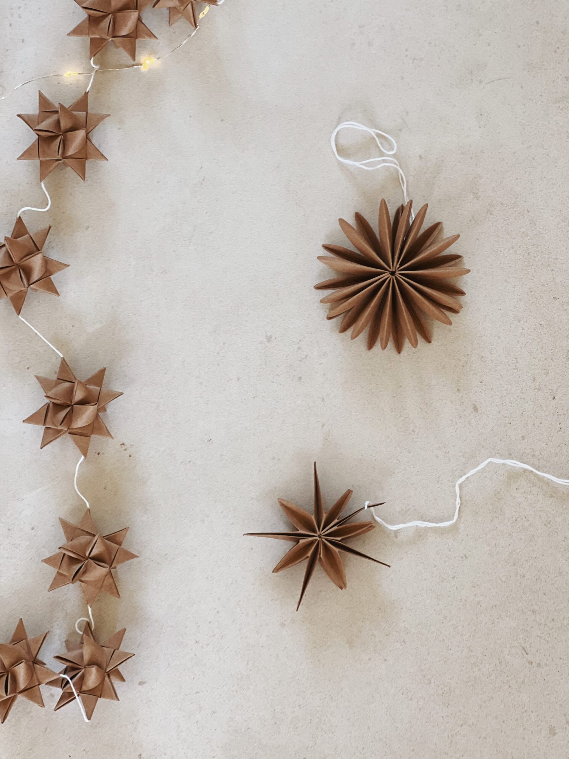 Guirlande de noel en papier kraft