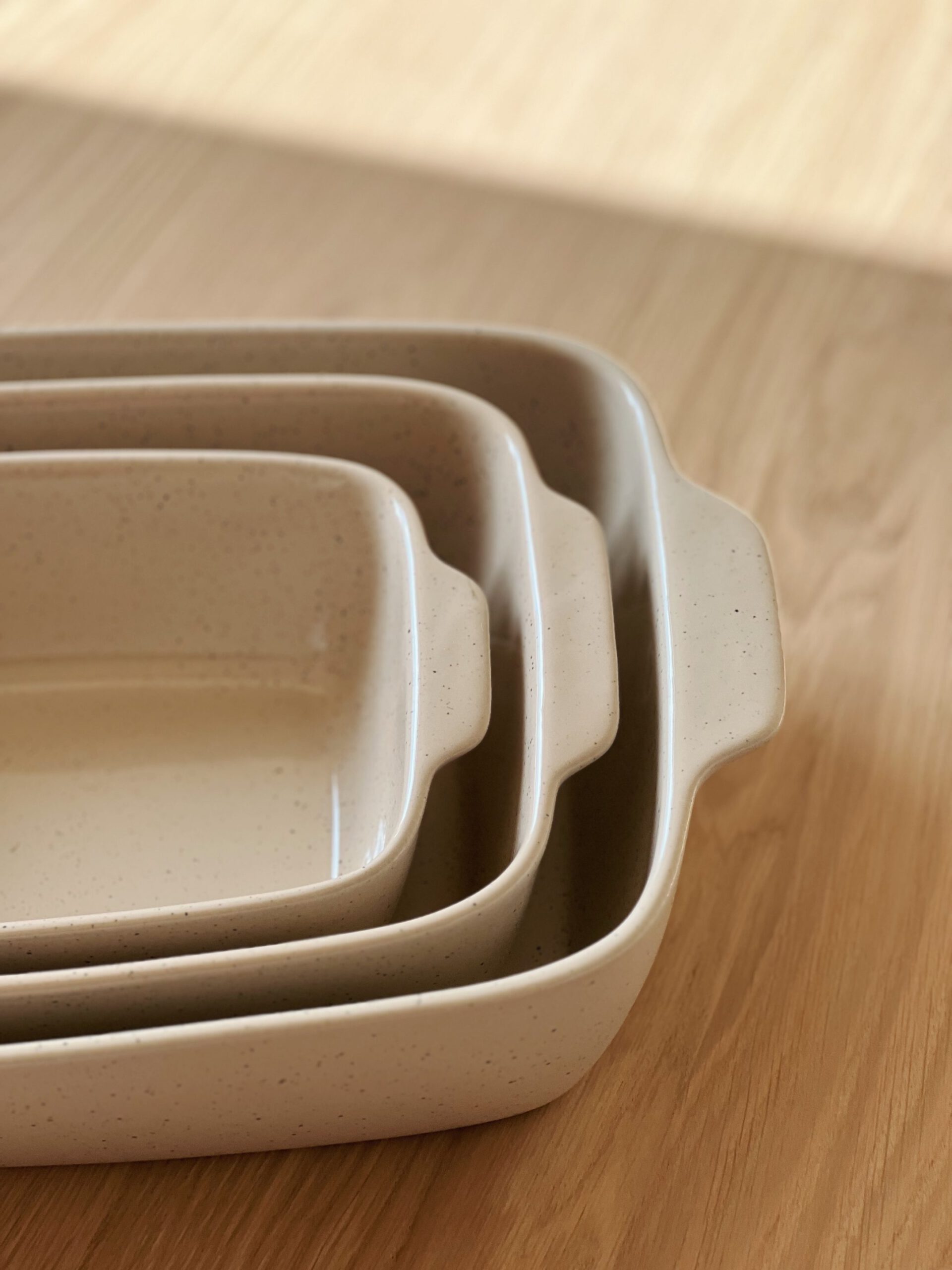 plat en grès au four
