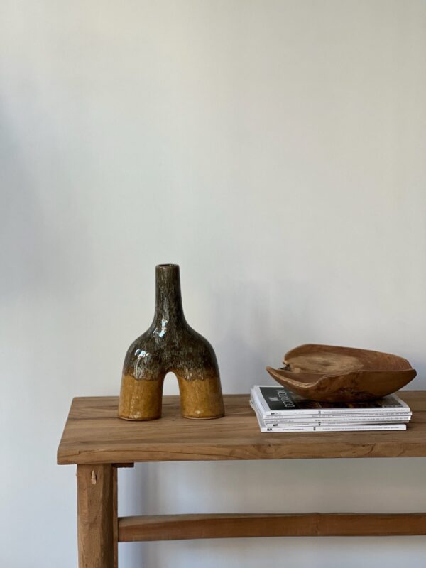 Vase en céramique marron