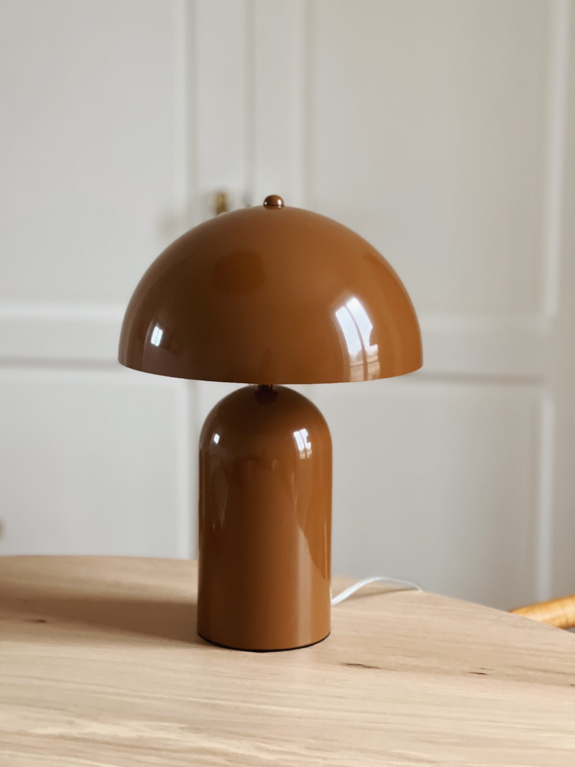 Lampe à poser en métal