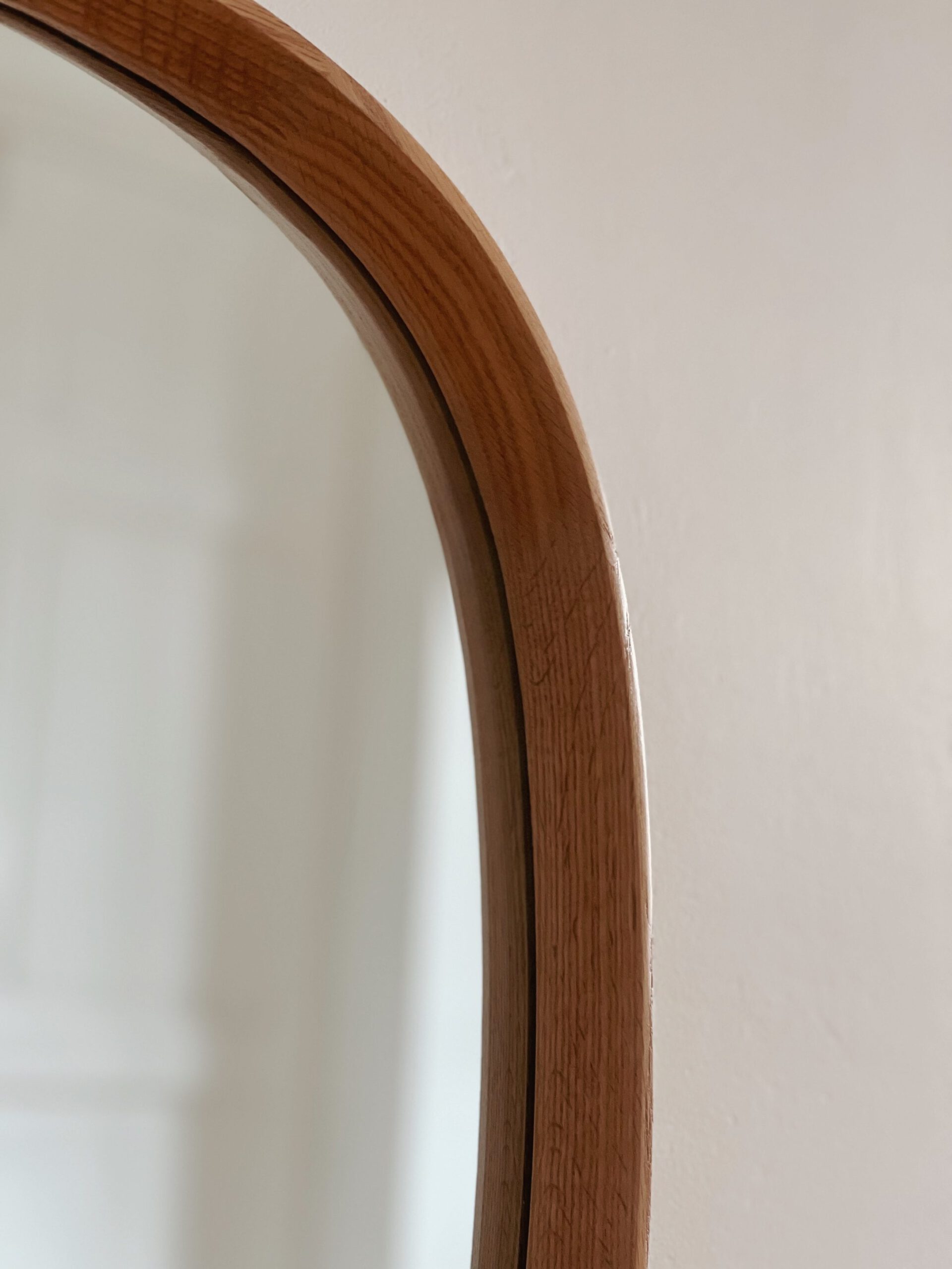 Grand miroir en bois