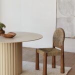 chaise en bois et doum