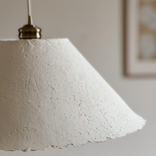 Suspension papier mache