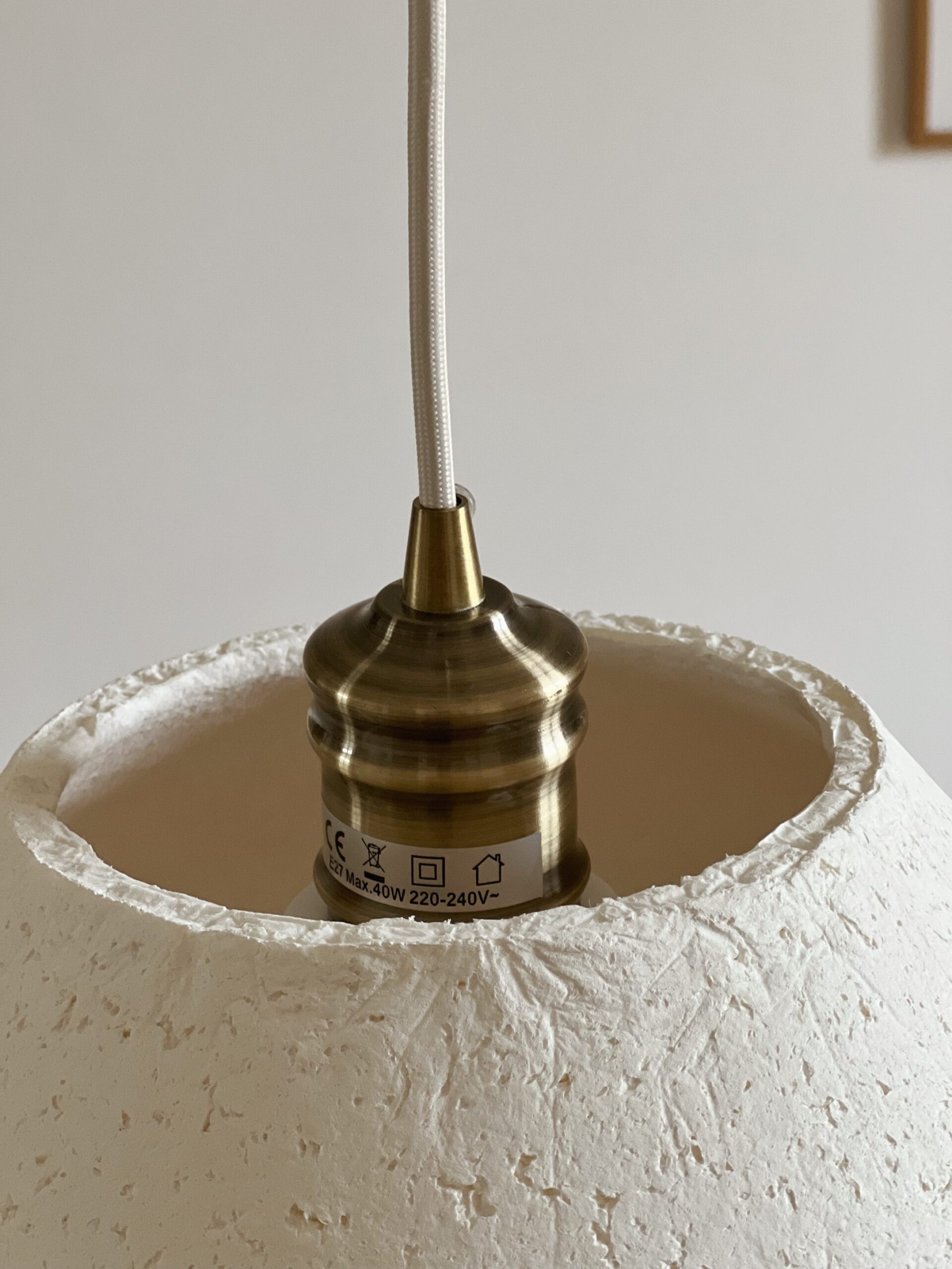 Suspension abat jour papier mâché blanc