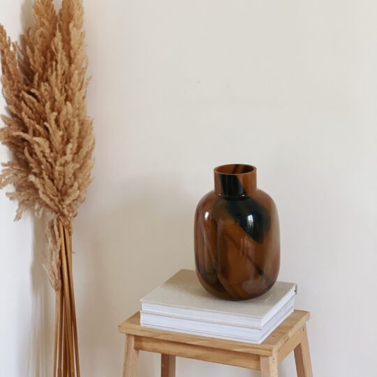 Vase en verre fumé