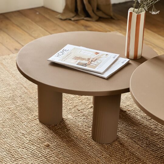 Tables basses en métal