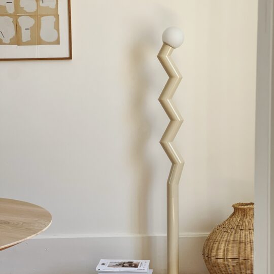 lampadaire en métal zigmo